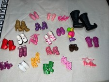 21 pares de sapatos de boneca para Barbie, Sven e muito mais! comprar usado  Enviando para Brazil