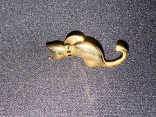 Pin badge enamel d'occasion  Expédié en Belgium