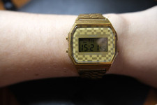 Montre casio vintage d'occasion  Villeneuve-le-Roi