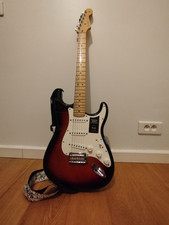 Guitare électrique fender d'occasion  Poissy