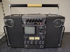 Boombox stereo portatile usato  Vanzaghello