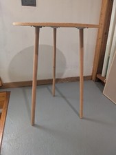 Mesa redonda de madera con tablero de partículas de 19,5", mesa redonda clásica de tres patas-leer segunda mano  Embacar hacia Mexico