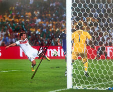Futebol - Mario Gotze assinado 10x8 pré-impressão Alemanha WC Goal 2014 foto - comprar usado  Enviando para Brazil