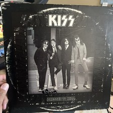 KISS DRESSED TO KILL  Vinyl LP  1975  CASABLANCA (VINYL Great/ JACKET Fair) comprar usado  Enviando para Brazil