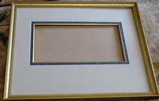 Cornice dorata con usato  Spedire a Italy