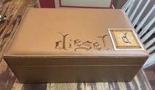 Humidor de couro Diesel - LEIA, usado comprar usado Humidor de couro Diesel - LEIA, usado comprar usado  Enviando para Brazil
