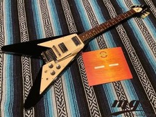 Guitarra elétrica Gibson Custom Shop Historic 67 Flying V 3,30kg 2001 comprar usado  Enviando para Brazil
