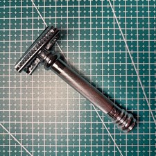 Merkur 39c slant for sale  BROMLEY
