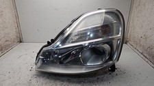 Faro anteriore sinistro usato  Italia