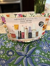 Używany, NOWY 2025 Sephora Favorites Vacay All Day Beauty Sun Ready 9-częściowy zestaw na sprzedaż  Wysyłka do Poland