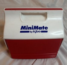 Cooler Vintage 1996 Mini Mate Por Igloo Feito nos EUA Vermelho Branco Azul 6Pack Cooler, usado comprar usado Cooler Vintage 1996 Mini Mate Por Igloo Feito nos EUA Vermelho Branco Azul 6Pack Cooler, usado comprar usado  Enviando para Brazil
