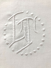 Ancien drap brodé d'occasion  France