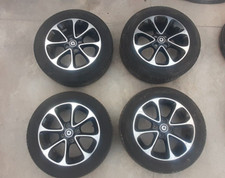 Cerchi gomme smart usato  Calvizzano