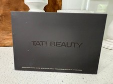 Usado, Paleta de beleza Tati - Nunca usada! comprar usado  Enviando para Brazil