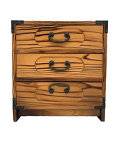 Usado, Mini baú vintage japonês de madeira 3 gavetas Tansu com detalhes em metal comprar usado  Enviando para Brazil