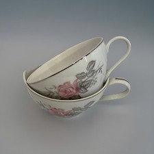 Usado, Conjunto de 2 xícaras planas vintage de buquê de rosas (golpe) feitas no Japão café chá comprar usado  Enviando para Brazil