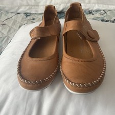pavers shoes size 2 for sale pavers shoes size 2 for sale LONDON