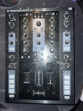 Usado, Native Instruments Traktor Kontrol Z2 DJ Mixer 2 canais DVS testado comprar usado  Enviando para Brazil