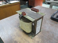Transformador Allen-Bradley 170997 2.0 kVA Pri:240/400/480/600V Sec:120V 1Ph Usado comprar usado  Enviando para Brazil