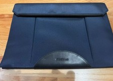 Capa para laptop com acabamento de couro, compartimento com zíper e fecho magnético comprar usado  Enviando para Brazil