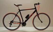 Bici ibrida nero usato  Cerignola