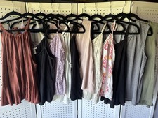 Lot women tank for sale  Grand Isle