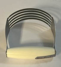 Batidora de pastelería Betty Crocker vintage mango blanco utensilio sólido segunda mano  Embacar hacia Mexico