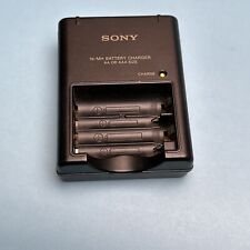 Autêntico carregador de bateria Sony Ni-MH AA AAA BC-CS2A AA ou AAA comprar usado  Enviando para Brazil