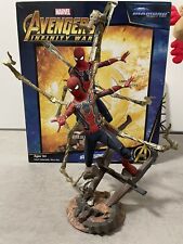 Statua iron spiderman usato  Savona