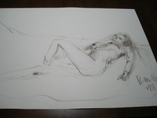 Disegno nudo roberto usato  Cremella