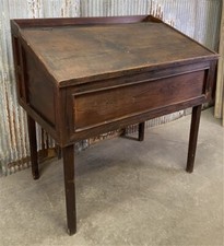 Slant front desk for sale  Payson
