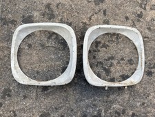 Bedford headlight bezels d'occasion  Expédié en Belgium