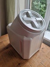 Vittle vault 40lb for sale  CHELMSFORD