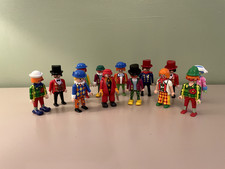 Lot 13 clowns d'occasion Lot 13 clowns d'occasion  Pont-Audemer