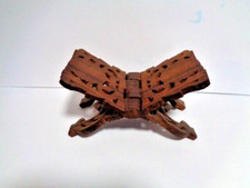 Folding Wooden Book Holder Bible, Cookbook Stand, Prayer Book, Hand-Carved India comprar usado Folding Wooden Book Holder Bible, Cookbook Stand, Prayer Book, Hand-Carved India comprar usado  Enviando para Brazil