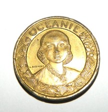 Jolie médaille océanie d'occasion  Céret