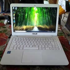 Notebook windows celeronn3550 usato  Roma