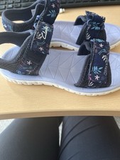 Clark sandals doodles for sale  NEWRY