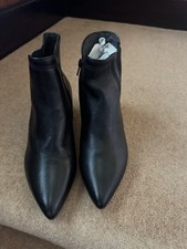 Gabor comfort black for sale Gabor comfort black for sale  LONDON