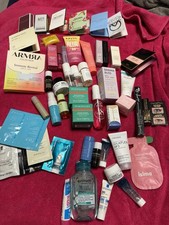 Enorme Lote de 49 Minis Amostras de Perfume Good Girl Sol Peach Lily Tula comprar usado  Enviando para Brazil