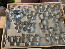 LOTE DE 44 MOLDES DE SUGADOR DE PIRULITO DE METAL - TULIPAS, GALINHA, URSO, CORAÇÃO, MAIS - MAIS 34 CLIP comprar usado  Enviando para Brazil
