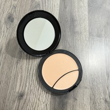 Signature Club A 8 Butters Creamery Makeup Shade #1 Justo 1,2 oz FPS 25 Novo LEIA comprar usado  Enviando para Brazil