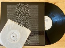 J.D. aka Joy Division  "Warsaw" LP with 4-Song 7" EP both in excellent condition, usado comprar usado J.D. aka Joy Division  "Warsaw" LP with 4-Song 7" EP both in excellent condition, usado comprar usado  Enviando para Brazil