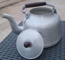 Théière années 1960 d'occasion  Gignac-la-Nerthe
