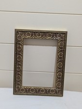 Usado, Moldura de madeira dourada vintage ornamentada design coroa de flores comporta 5 x 7 comprar usado  Enviando para Brazil