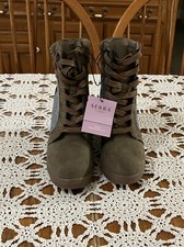 Nwt women sz. for sale  Lakeland