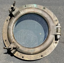 Varanda vintage latão maciço formato redondo. Boa dobradiça, boas travas, bom vidro comprar usado  Enviando para Brazil