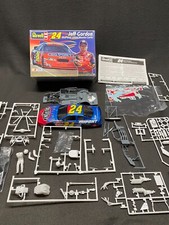 Kit modelo Revell Dupont Jeff Gordon #24 2004 Monte Carlo pintado sob medida em escala 1/24 comprar usado  Enviando para Brazil