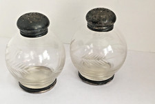 Shakers de sal e pimenta vintage Frank M. Whiting esterlina e vidro gravado #899 comprar usado  Enviando para Brazil