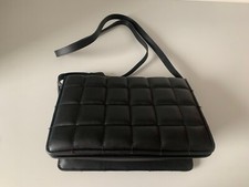 Handtasche schwarz gesteppt gebraucht kaufen  Winterbach